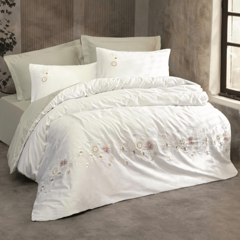 3D Nakışlı Çift Kişilik Saten Nevresim Takımı Jenka Mint 83 Tel 4 Adet Yastık Kılıfı Bonvagon