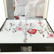 3D Nakışlı Çift Kişilik Saten Nevresim Takımı Perla Beyaz 4 Adet Yastık Kılıfı