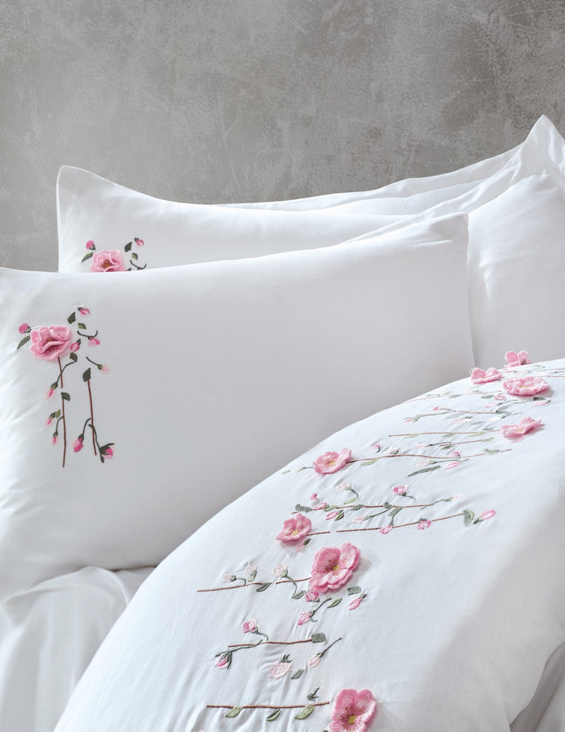 3D Nakışlı Çift Kişilik Saten Nevresim Takımı Perla Beyaz Bonvagon