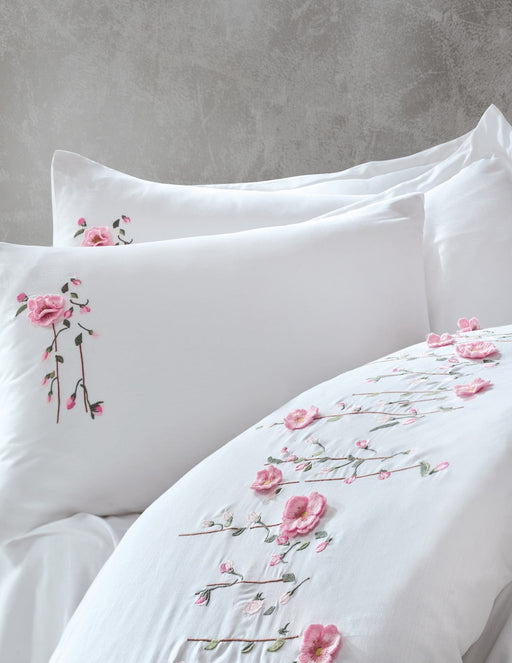 3D Nakışlı Çift Kişilik Saten Nevresim Takımı Perla Beyaz Bonvagon