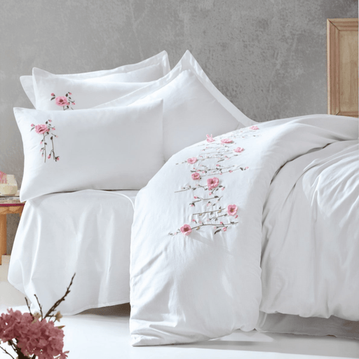 3D Nakışlı Çift Kişilik Saten Nevresim Takımı Perla Beyaz Bonvagon