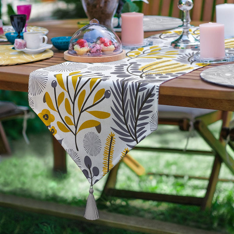 6+1 Sarı Gri Tropik Çiçekler Özel Tasarımlı Dekoratif Püsküllü Runner ve Yuvarlak Servis Altlığı & Supla Seti Bonvagon