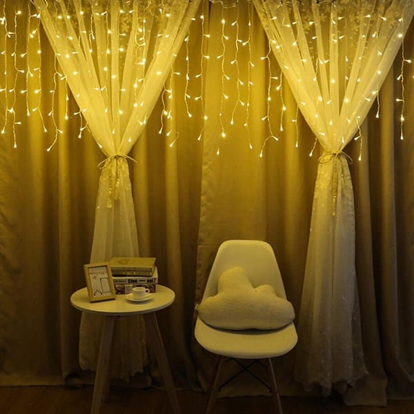 8 Fonksiyonlu 16 Saçaklı Perde Led 3 x 1 (Günışığı) Bonvagon