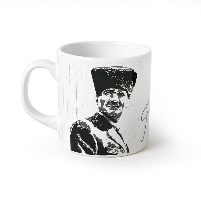 Atatürk Portreli İmza Beyaz Silindir Kupa 1 Adet Bonvagon