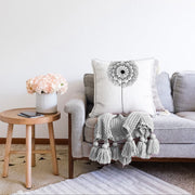 Beyaz Zeminde Onedraw Çizimli Çiçek Dijital Baskılı Modern Raşel Kadife Yastık Kırlent Kılıfı Bonvagon