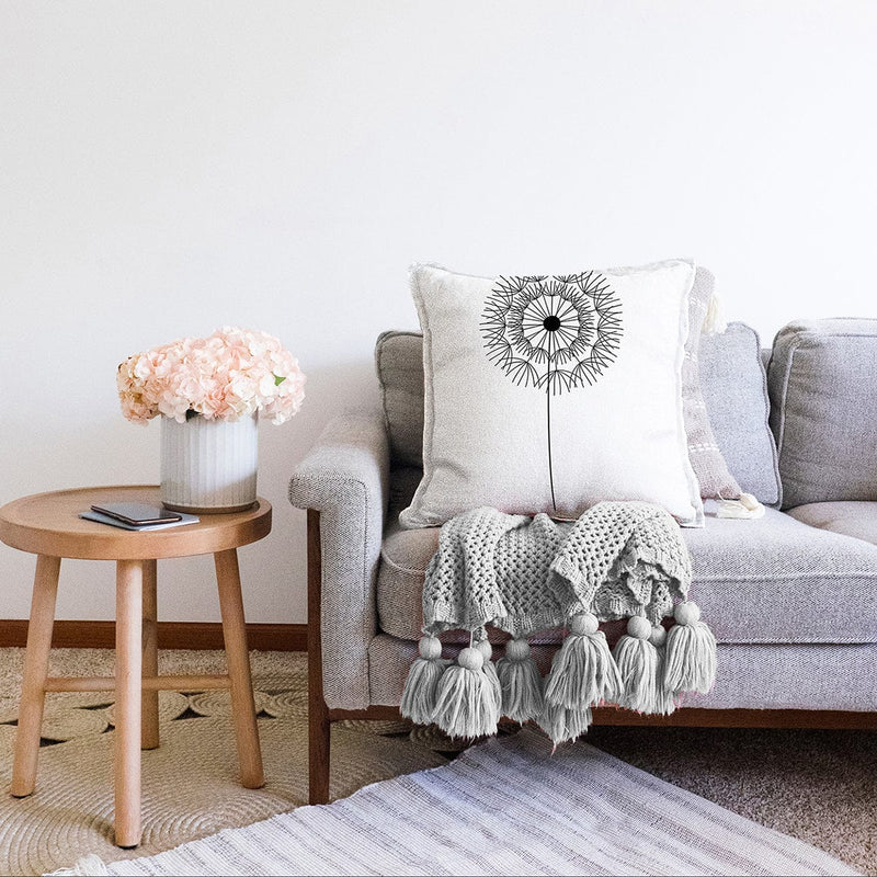 Beyaz Zeminde Onedraw Çizimli Çiçek Dijital Baskılı Modern Raşel Kadife Yastık Kırlent Kılıfı Bonvagon