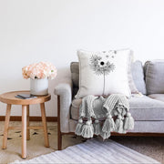 Beyaz Zeminde Onedraw Çizimli Çiçek Dijital Baskılı Modern Raşel Kadife Yastık Kırlent Kılıfı Bonvagon