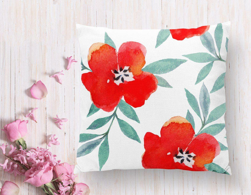 Beyaz Zeminli Çiçek Desenli Dijital Baskılı Yastık Kılıfı 43x43cm Bonvagon