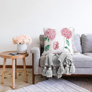 Beyaz Zeminli Rengarenk Ortanca Çiçek Motifli Dijital Baskılı Modern Raşel Kadife Kırlent Kılıfı Bonvagon