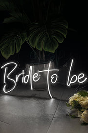 Bride To Be Aşk Temalı Yazılı Neon LED Işıklı Tablo Düğün ve Kutlama Duvar Dekorasyon