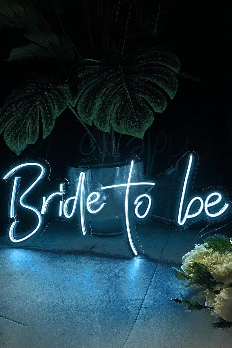 Bride To Be Yazılı Neon Led Işıklı Tablo Düğün ve Kutlama Duvar Dekorasyon Bonvagon