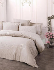 Brode Nakışlı çift Kişilik Saten Nevresim Takımı Alameda Lila 83 Tel %100 Pamuk 4 Adet Yastık Kılıfı Bonvagon