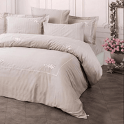 Brode Nakışlı çift Kişilik Saten Nevresim Takımı Alameda Lila 83 Tel %100 Pamuk 4 Adet Yastık Kılıfı Bonvagon