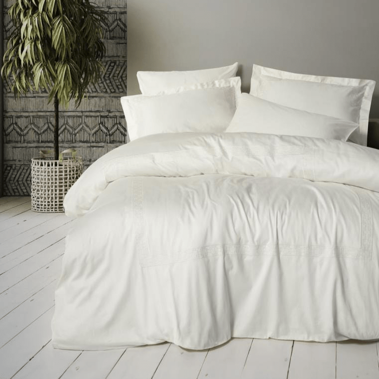 Brode Nakışlı çift Kişilik Saten Nevresim Takımı Luxe Ekru 83 Tel %100 Pamuk 4 Adet Yastık Kılıfı Bonvagon