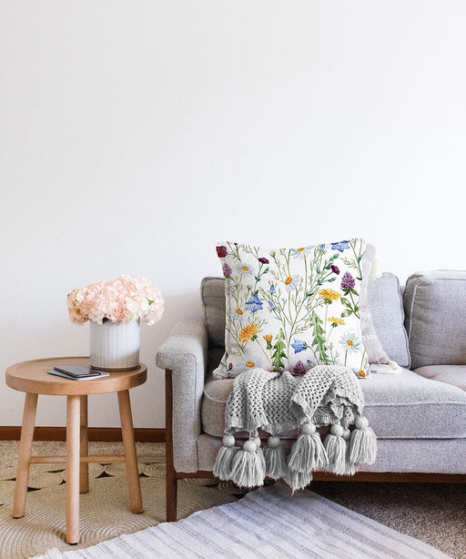 Çiçek Desenli Dijital Baskılı Raşel Kadife Yastık Kırlent Kılıfı Bonvagon