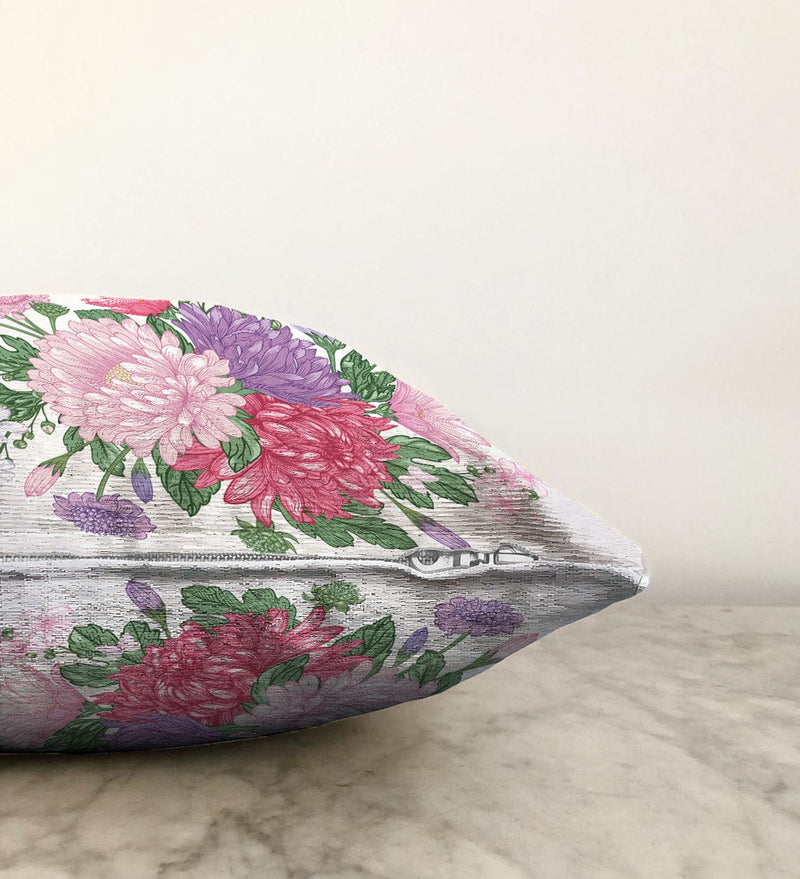 Çiçek Motifli Raşel Kadife Kumaş Çift Taraflı Dijital Baskılı Dekoratif Yastık Kırlent Kılıfı 43x43cm