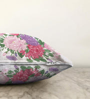 Çiçek Motifli Raşel Kadife Kumaş Çift Taraflı Dijital Baskılı Dekoratif Yastık Kırlent Kılıfı 43x43cm Bonvagon