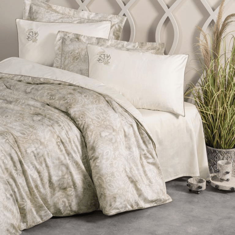 Çift Kişilik Elit Saten Nevresim Takımı Beatrix Bej 120 Tel 4 Adet Yastık Kılıfı Bonvagon