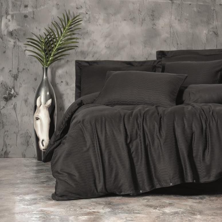 Çift Kişilik Smart Bambu Saten Nevresim Takımı Siyah 4 Yastık Kılıflı Bonvagon