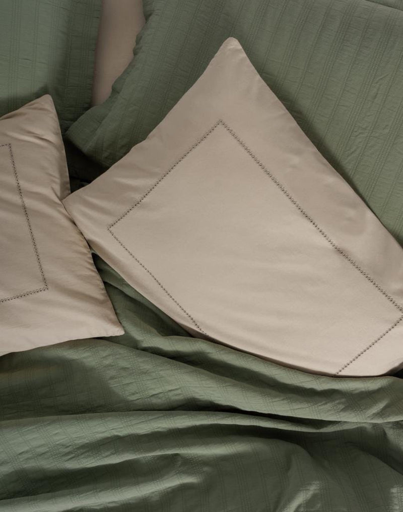 Çift Kişilik Yatak Örtülü Pike Takımı Natura Vilo Yeşil 4 Adet Yastık Kılıfı Bonvagon