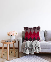 Dijital Baskılı Bordo Baklavalı Raşel Kadife Yastık Kırlent Kılıfı Bonvagon