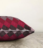 Dijital Baskılı Bordo Baklavalı Raşel Kadife Yastık Kırlent Kılıfı Bonvagon