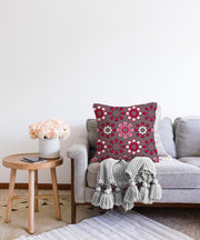 Dijital Baskılı Bordo Çiçekli Raşel Kadife Yastık Kırlent Kılıfı Bonvagon