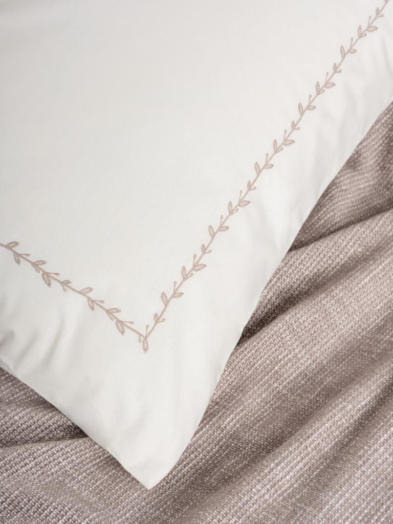 Embrova Şönil Çift Kişilik Yatak örtüsü / Pike Takımı Loom Bej 4 Adet Yastık Kılıfı Bonvagon