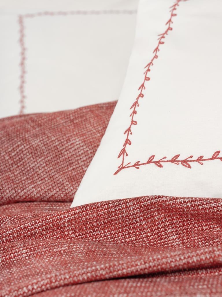 Embrova Şönil Çift Kişilik Yatak örtüsü / Pike Takımı Loom Bordo 4 Adet Yastık Kılıfı Bonvagon