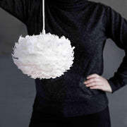 EOS Kaz Tüyü Avize Micro Beyaz 22cm Masa Lamba Başlığı Bonvagon