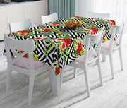 Geometrik Zeminde Çiçek Desenli Leke Tutmaz Masa Örtüsü Bonvagon