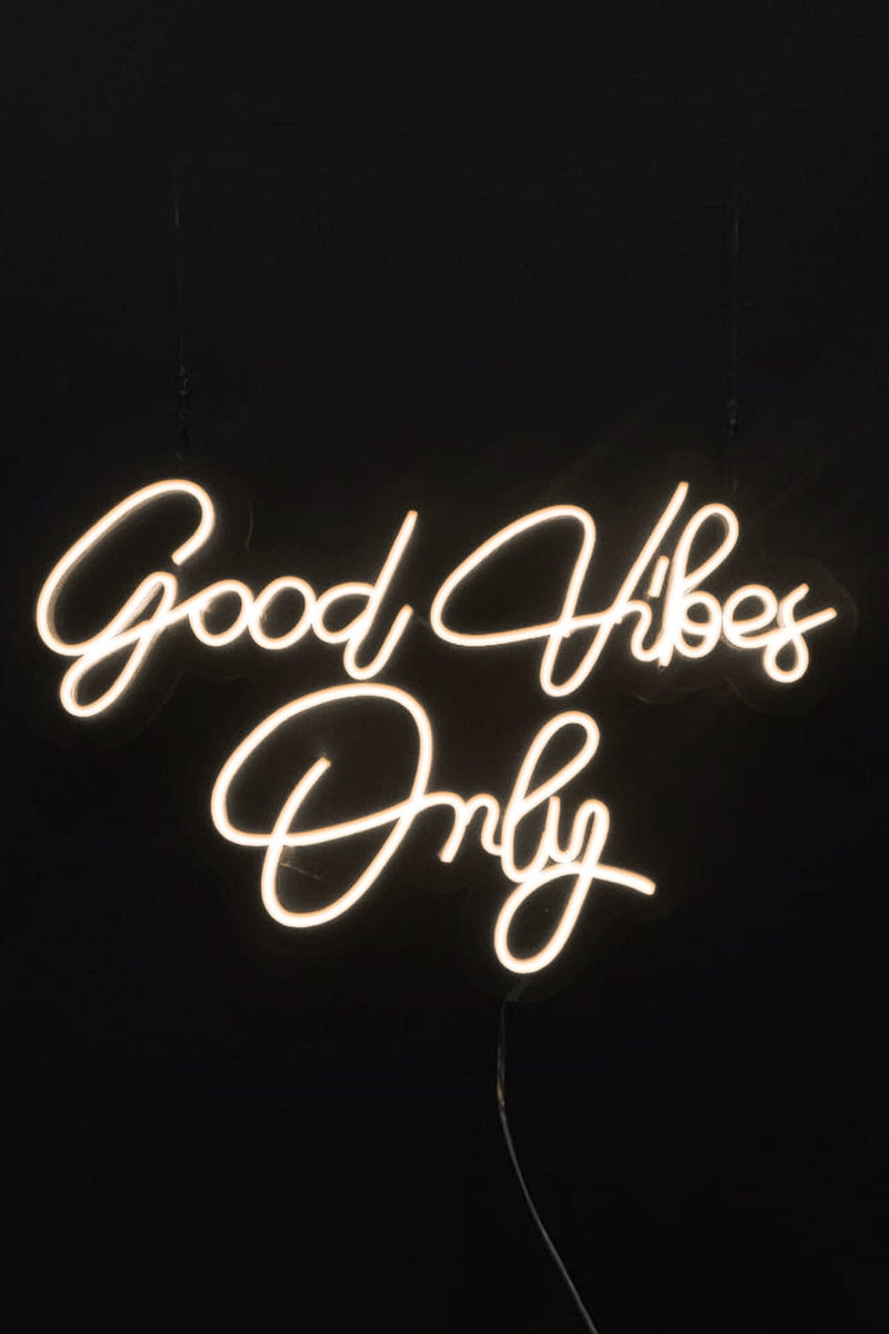 Good Vibes Only Yazılı v3 Neon LED Işıklı Tablo Duvar Dekorasyon