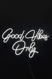 Good Vibes Only Yazılı v3 Neon LED Işıklı Tablo Duvar Dekorasyon