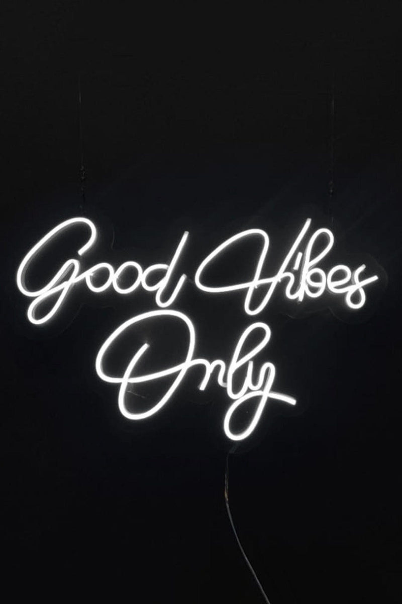 Good Vibes Only Yazılı v3 Neon LED Işıklı Tablo Duvar Dekorasyon