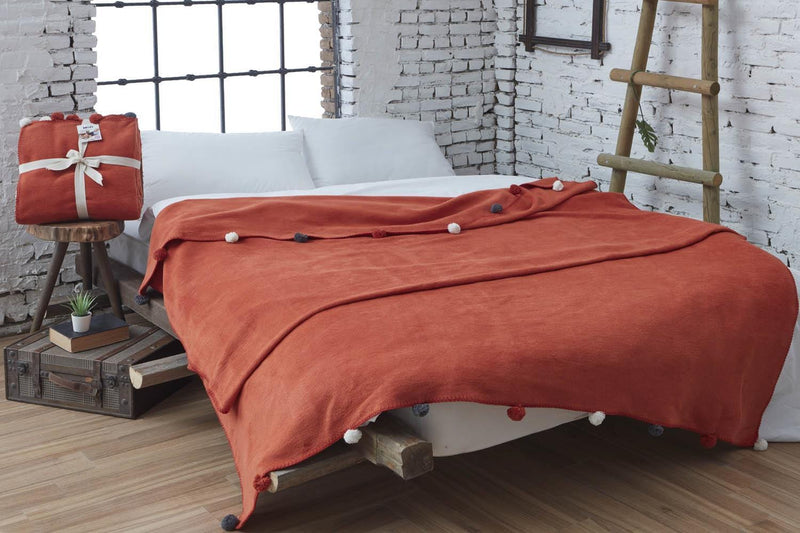 Our House Çift Kişilik Ponponlu Pike Battaniye 200x220 Kiremit Bonvagon