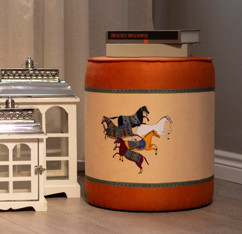 Horses Play Puf Bonvagon