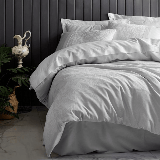 Jakarlı Saten Çift Kişilik Nevresim Takımı Leaf Buz Mavisi Bonvagon