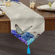 Kelebek Dünyası Dijital Baskılı Dekoratif Özel Tasarım Püsküllü Şönil Üçgen Runner Bonvagon