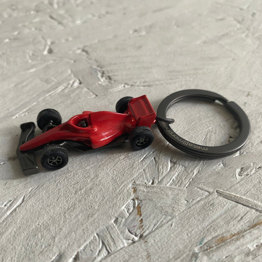 Kırmızı Formula Yarış Arabası Anahtarlık Çelik Halkalı  Bonvagon Metalmorphose