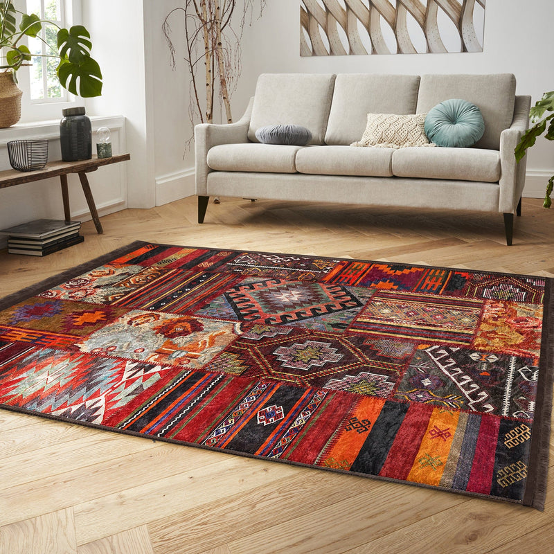 Kırmızı Patchwork Motifli Geleneksel Desenli Etnik  Dijital Baskılı Makinede Yıkanabilir Saçaklı Halı