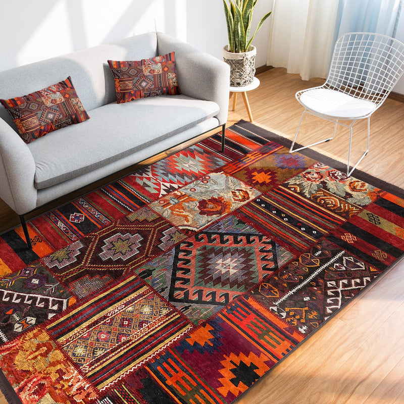 Kırmızı Patchwork Motifli Geleneksel Desenli Etnik  Dijital Baskılı Makinede Yıkanabilir Saçaklı Halı