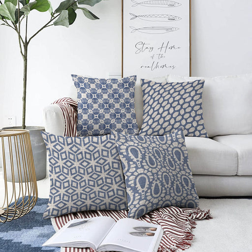 Kot Zemin Üzerinde Geometrik Şekiller Motifli 4'lü Çift Taraflı Şönil Yastık Kırlent Kılıf Seti Bonvagon