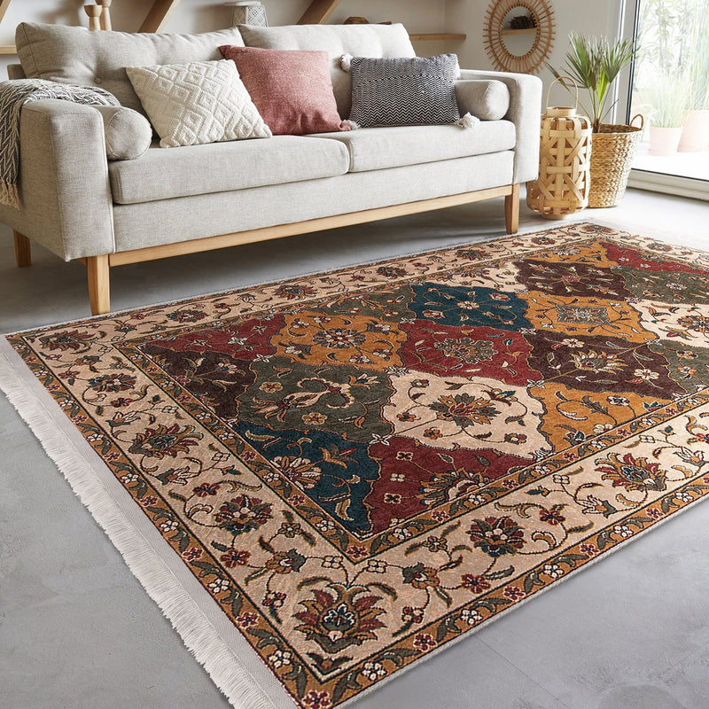Krem - Kırmızı Uşak Motifli Kilim Desenli Avangarde Etnik Dijital Baskılı Makinede Yıkanabilir Saçaklı Halı