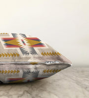 Krem Zemin Renkli Geometrik Desen Etnik Motifli Raşel Kadife Yastık Kırlent Kılıfı Bonvagon