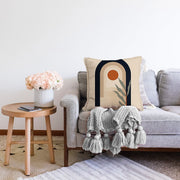 Krem Zeminli Minimal Çizimli Dijital Baskılı Modern Raşel Kadife Yastık Kırlent Kılıfı Bonvagon