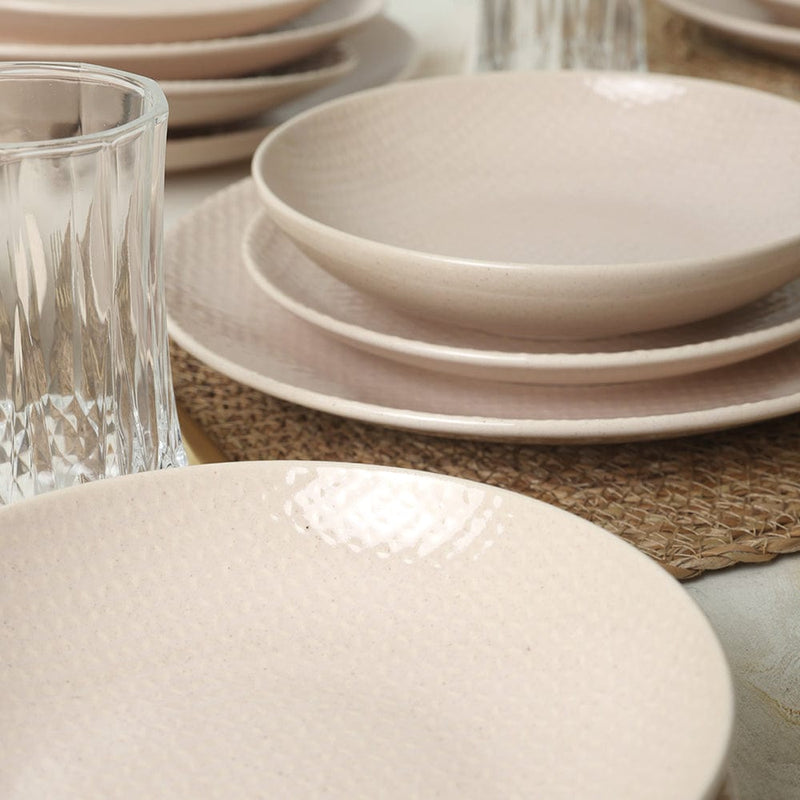 Kumlu Krem Rölyefli Yemek Takımı 18 Parça 6 Kişilik Bonvagon