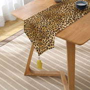 Leopar Desenli Dijital Baskılı Dekoratif Özel Tasarım Püsküllü Şönil Üçgen Runner Bonvagon