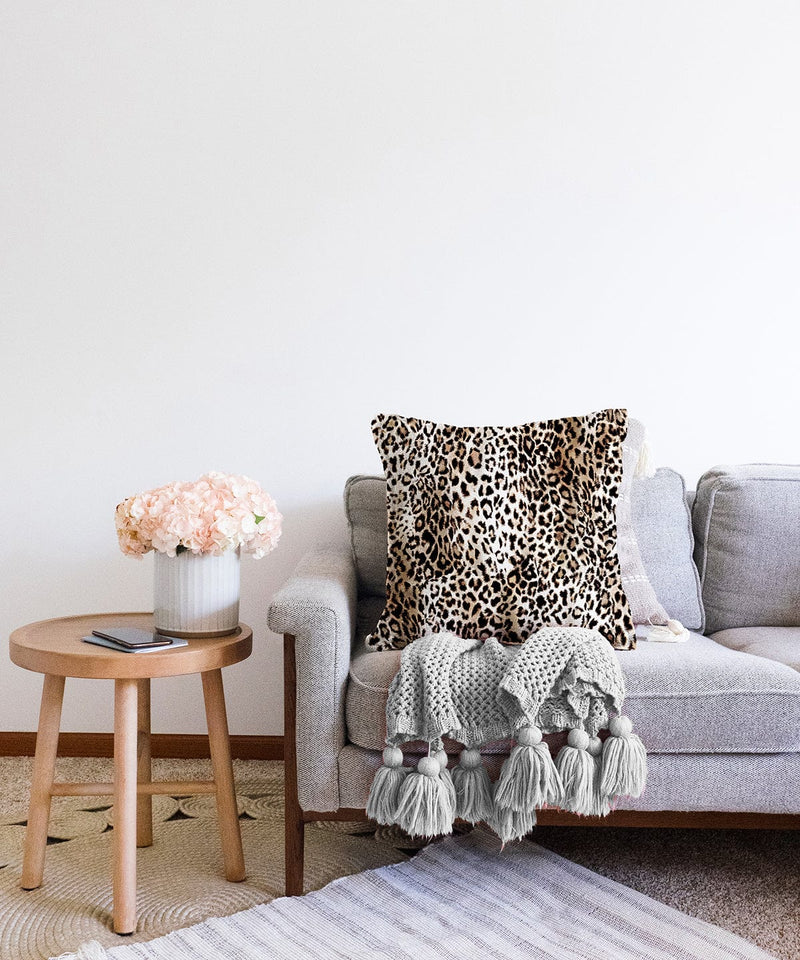 Leopar Motifli Dijital Baskılı Raşel Kadife Yastık Kırlent Kılıfı Bonvagon