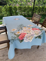 Mavi Çiçekli Dijital Baskılı Masa Örtüsü Bonvagon