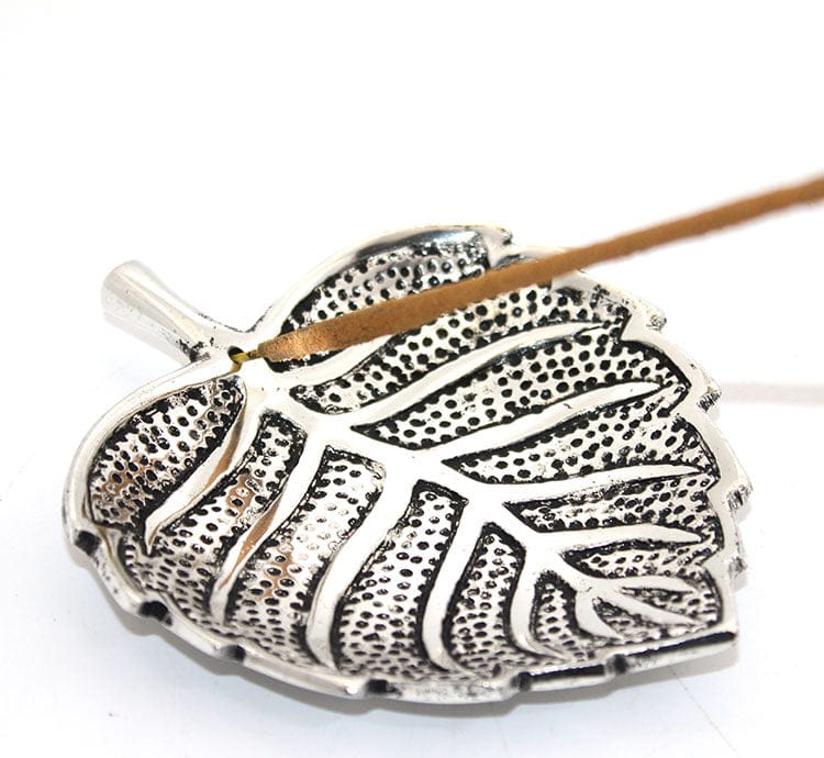 Metal Yaprak Tasarımlı Tütsülük Bonvagon